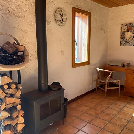 Maison Insolite De Mi-montagne Semesterbostad